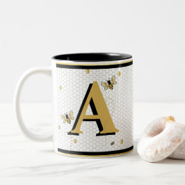 Bumblebee Honeycomb Monogrammed Två-Tonad Mugg