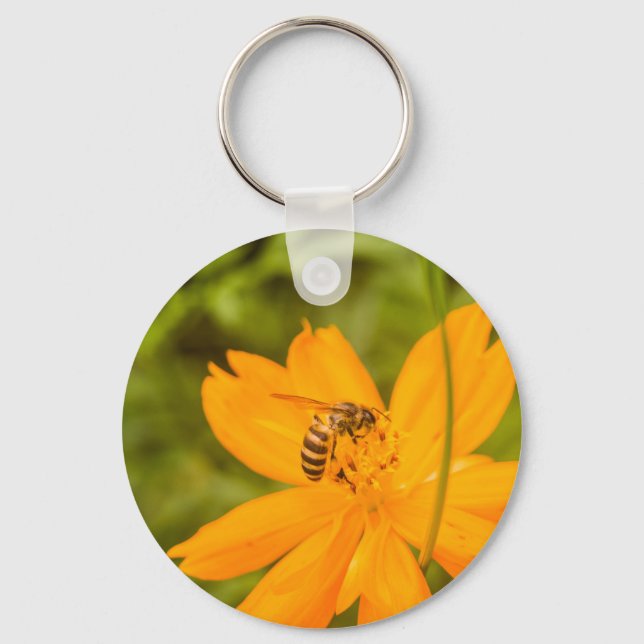 Bumblebee on a Sulfur Cosmos Nyckelring (Framsida)