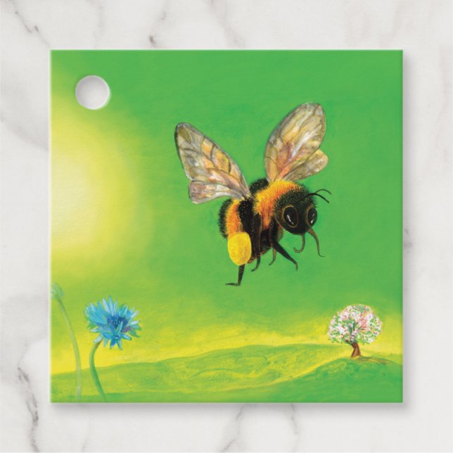 Bumblebee som flyger över ängen gåvor etiketter (Framsida)