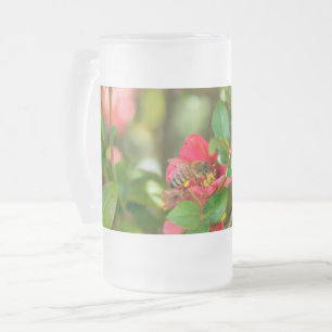 Bumblebi och Azalea Frosted Glass Beer Mugg
