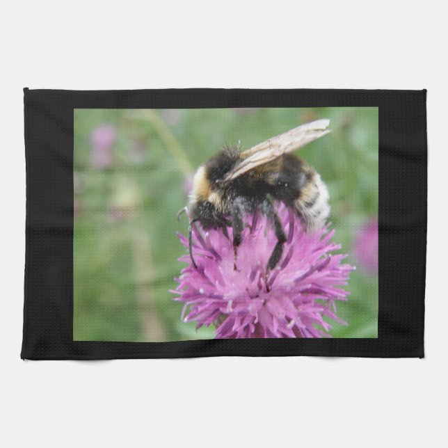 Bumblebi på ett Thistle Kitchen Towel Kökshandduk (Horisontell)