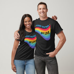 Bunden av kärlek T-Shirt