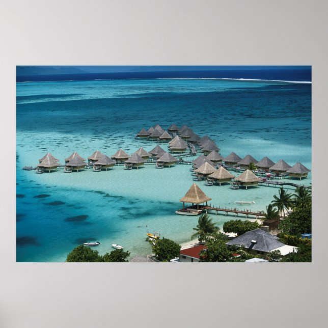 Bunglows av Beachcomber Hotel Poster (Framsidan)