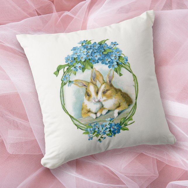 Bunnies och Blåa blommor Pillow Kudde (Skapare uppladdad)