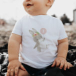 Bunny First Birthday T Shirt<br><div class="desc">En söt kanin med en blommigt krona, med en rosa ballong. Perfekt för din "nån är en" Party! Du kan ändra nummer 1 i ballongen till valfritt nummer och redigera all annan text, eller ta bort numret om du vill. Du kan också ändra färg i ballongen i den här utformningen....</div>