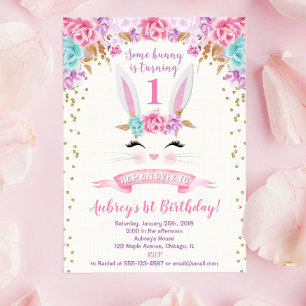 Bunny födelsedagsinbjudan rosa och guld 1:a födels inbjudningar
