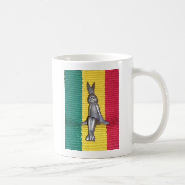 Bunny i Rasta Färg: A Touch of Groovy Art Print Kaffemugg (Höger)