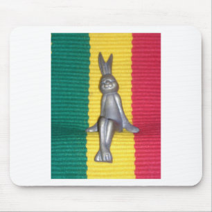 Bunny i Rasta Färg: A Touch of Groovy Musmatta