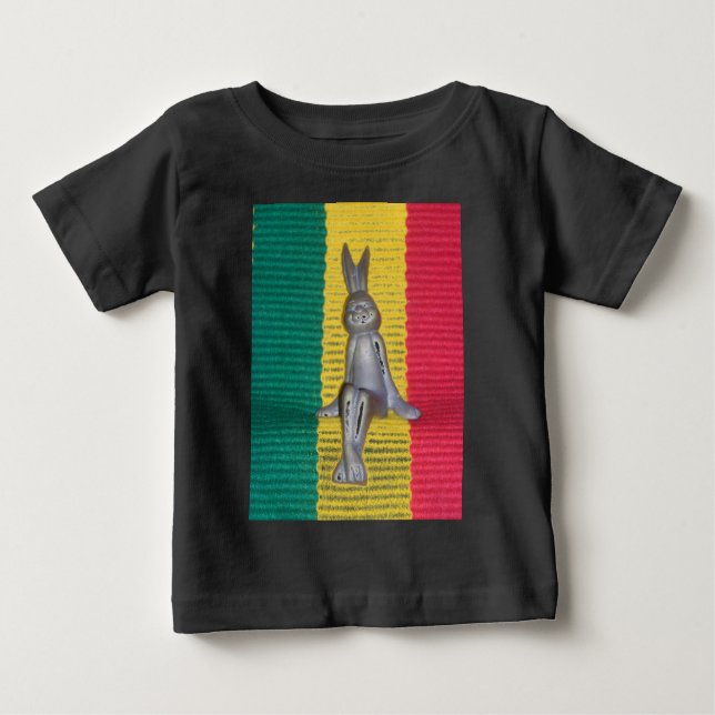 Bunny i Rasta Färg: A Touch of Groovy T Shirt (Framsida)