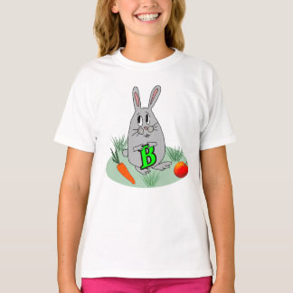 Bunny med brev B på gräsmatta T Shirt