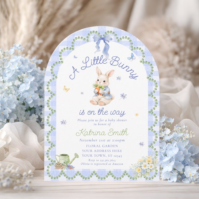 Bunny Pretty Rabbit Gingham Baby Shower Invitation Inbjudningar (Skapare uppladdad)