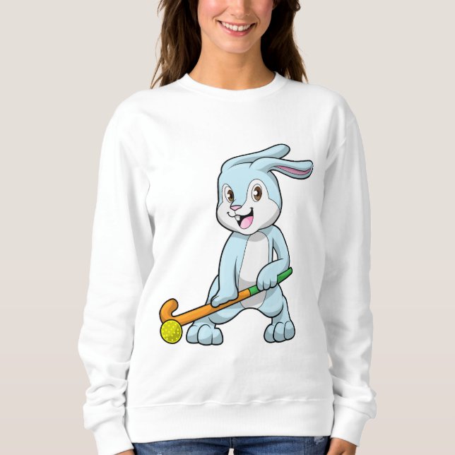 Bunny vid Fält hockey med Hockey stick T Shirt (Framsida)