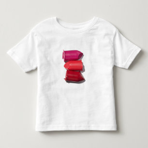 Bunt av bruten läppstift tee shirt