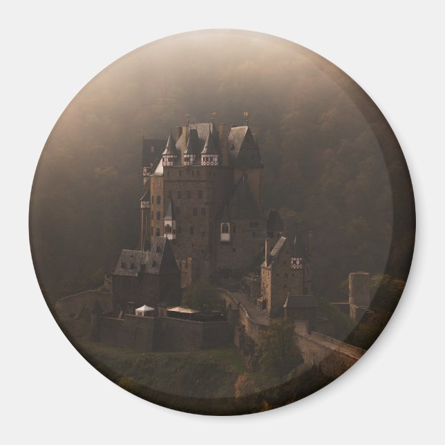 Burg Eltz-slott i dimma Magnet (Framsidan)