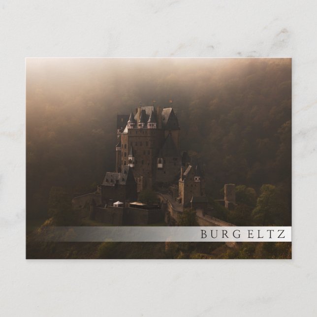 Burg Eltz-slott i dimma Vykort (Framsida)