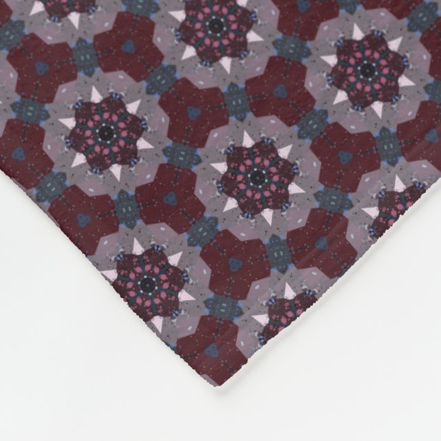 Burgunder & Grå Blommig Målad Quilt Fleecefilt (Hörn)