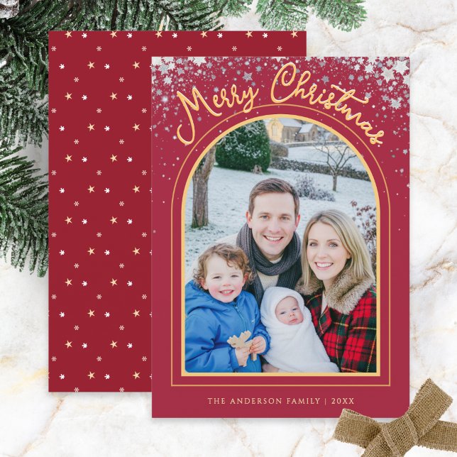 Burgunder Röda God Jul Ark Foto Personlig Julkort (A red Christmas card with custom photo in an arch shaped 'frame', with personalized name and year)