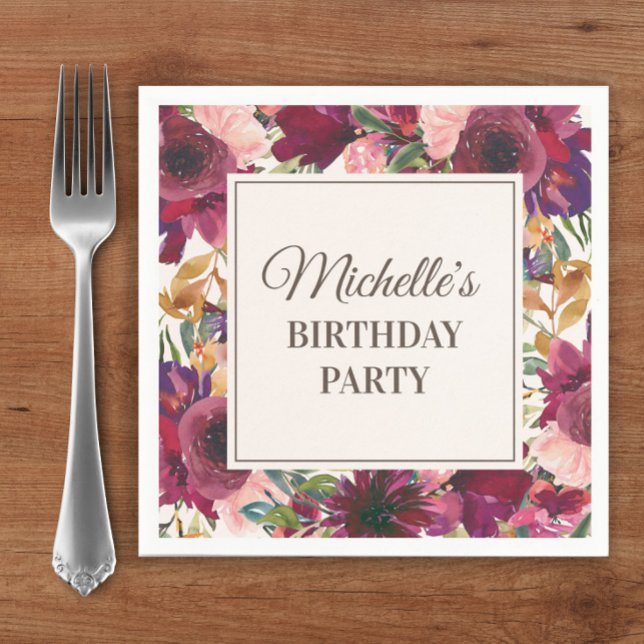 Burgunder Rosa Akvarell Blommig Födelsedag Pappersservett (Burgundy and pink watercolor floral custom birthday party paper napkins)