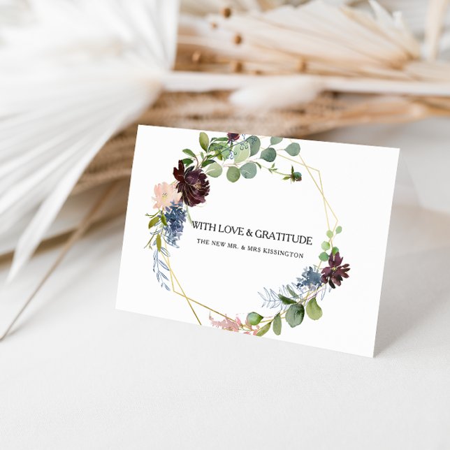 Burgunderblommor och grönska tackkort (Skapare uppladdad)