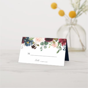 burgundi och marin blommigt bröllop placeringskort