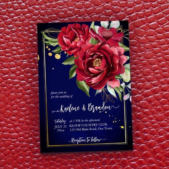 Burgundi peonies royal blue blommigt bröllop inbjudningar (Skapare uppladdad)