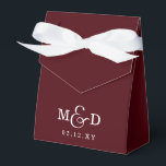 Burgundisk klassisk modern monogram bröllop presentaskar<br><div class="desc">Burgundiska klassiska moderna monogram bröllopspresentlådor</div>