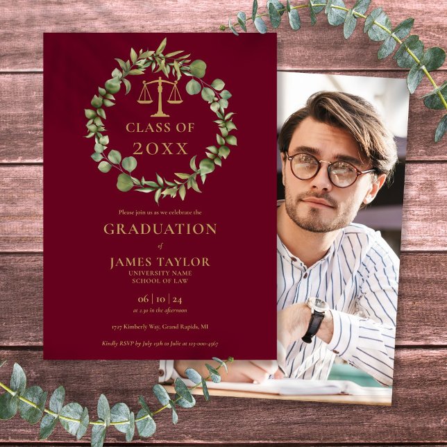 Burgundisk kransfoto Juristexamen Inbjudningar (Burgundy Garland Photo Law School Graduation Invitation)