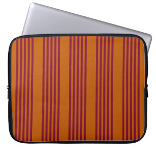 Burgundött och bränt orange fem rand mönster. laptop fodral
