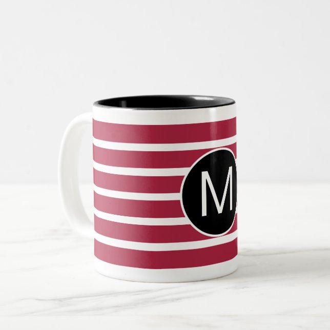 Burgundy and Black Striped Monogram Två-Tonad Mugg (Framsida vänster)