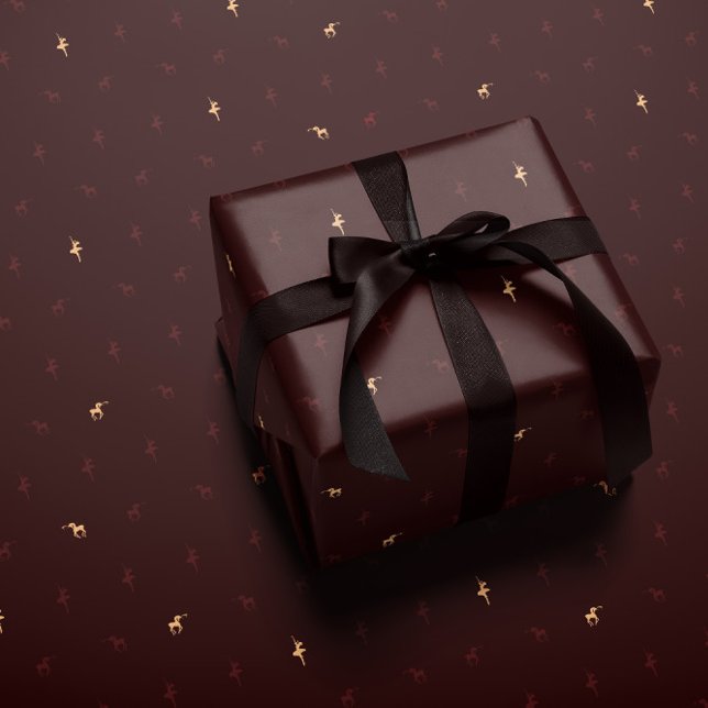 Burgundy ballerina and reindeer wrapping paper presentpapper (Skapare uppladdad)