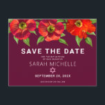 Burgundy Bat mitzvah Spara Datum Blommigt Vattenfä Inbjudan Vykort<br><div class="desc">Se till att alla dina vänner och släktingar kan fira din dotters milstolpe Bat mitzvah! Skicka ut den här chicen, häpnadsväckande, röd blommigt med modern stearif-typ mot en burgundisk bakgrund, personlig "Save the Date"-vykort. Anpassa anpassningsbarna till Bat mitzvah namn och datum. Ditt anpassningsbar-meddelande, en burgundisk stjärna av David och din...</div>