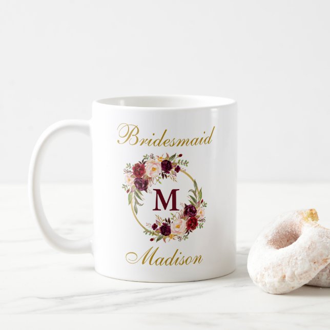 Burgundy blom- guld- brudtärnaMonogram Kaffemugg (Med munk)