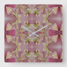 Burgundy Blommigt Clock