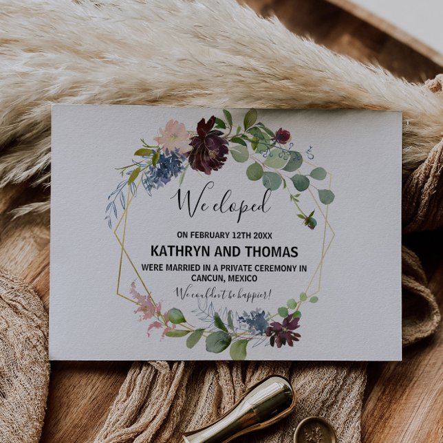 Burgundy Blommigt och Greenery Elopement Meddelande (Skapare uppladdad)