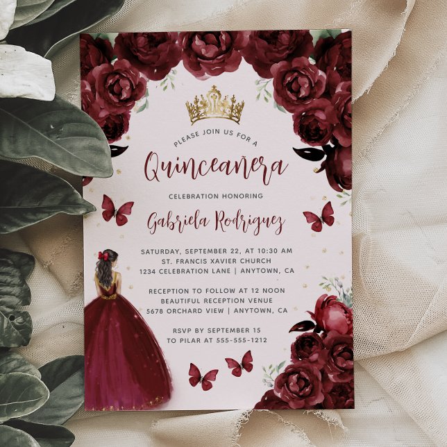 Burgundy Blommigt Watercolor Princess Quinceañera Inbjudningar (Skapare uppladdad)