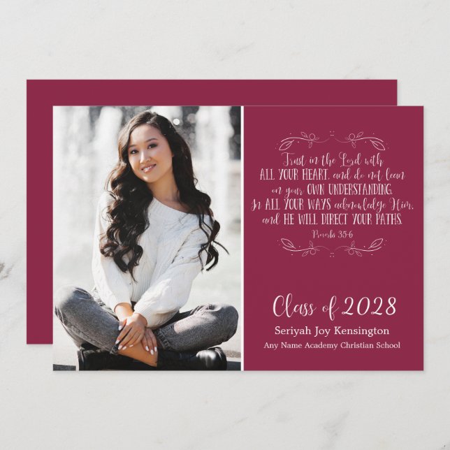 Burgundy Christian Bible Verse Studenten Photo Inbjudningar (Fram/baksida)