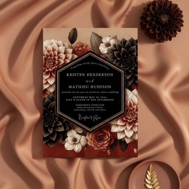 Burgundy Dahlia Bloom Wedding Inbjudningar (Skapare uppladdad)