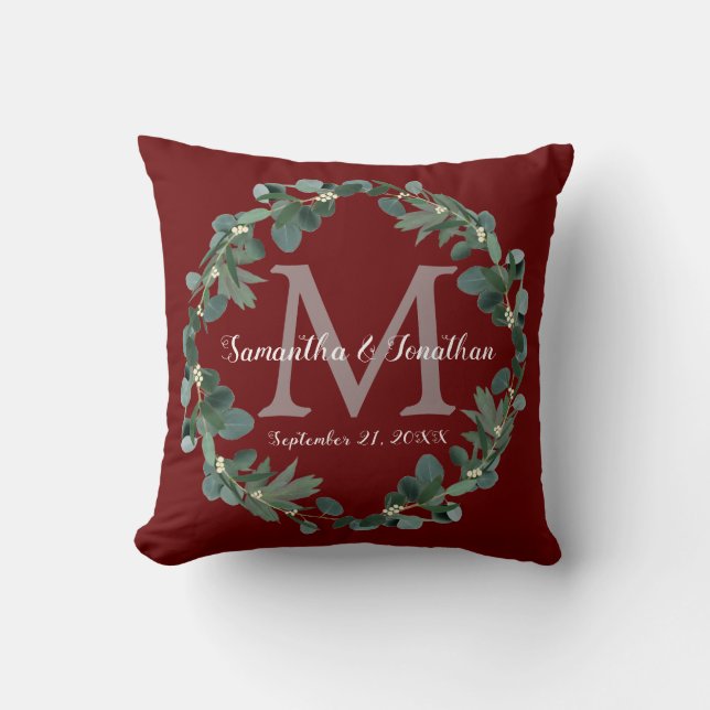 Burgundy Eucalyptus Monogram Bröllop Keepsaky Kudde (Framsida)