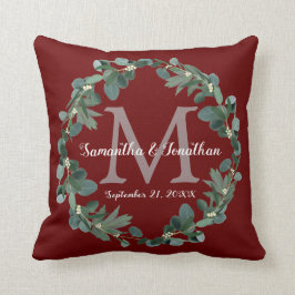 Burgundy Eucalyptus Monogram Bröllop Keepsaky Kudde
