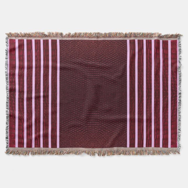 Burgundy Exotic Faux Snake Leather Linear Stripe Filt (Framsidan)