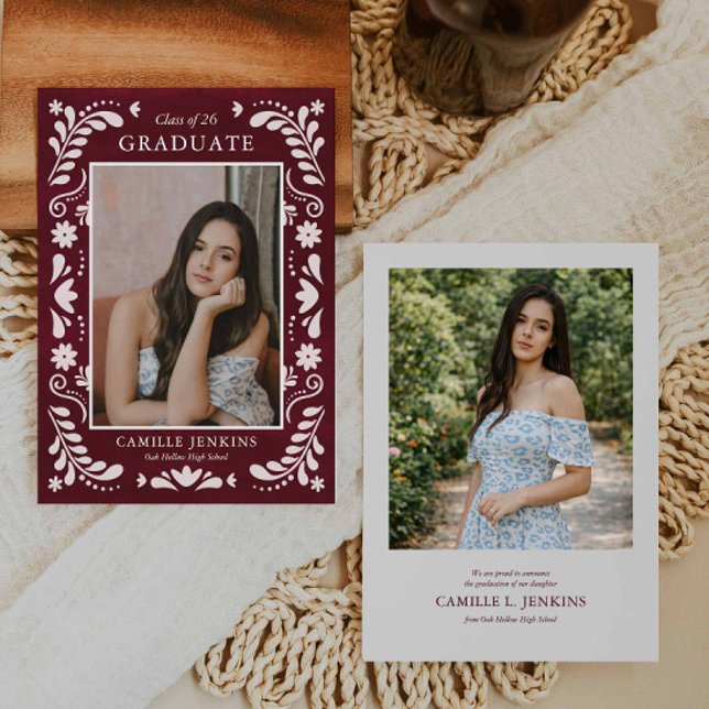 Burgundy Fiesta Photo Grad Announcement 2026 Meddelande (Burgundy Fiesta Photo Graduation Announcement)