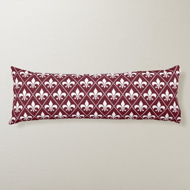 Burgundy Fleur de Lys Kroppskudde (Framsidan)