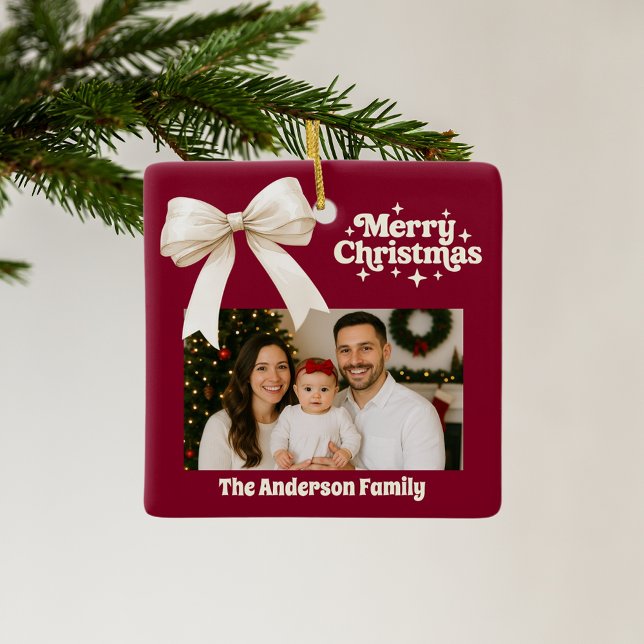 Burgundy-fotokräm-bög jul julgransprydnad keramik (Skapare uppladdad)