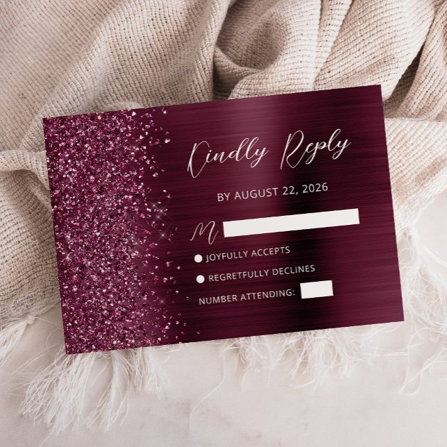 Burgundy Glam Glitter Script Bröllop Svarskort OSA Kort (Skapare uppladdad)