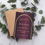 Burgundy guld arch fyller 70 år spara datumet<br><div class="desc">A Spara datumkortet för en 70:e födelsedagsfest. En burgundisk bakgrund,  dekorerad med faux guld-båge. Anpassa och lägg till ett datum och ditt namn. Texten: Sjuttio och Spara datumet skrivs med ett stort trendig-handskript med stil.</div>