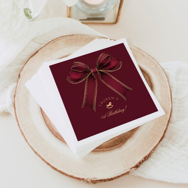Burgundy Guld Bow Rocking Horse Luxury Birthday Pappersservett (Skapare uppladdad)