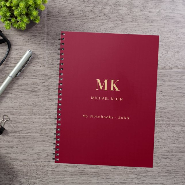 Burgundy guld namn monogram anteckningsbok (Skapare uppladdad)