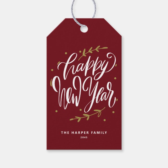 Burgundy Happy New Year Modern Calligraphy Wreath Presentetikett (Framsidan)