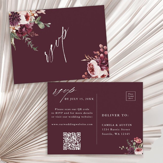 Burgundy Höstromans Romantiskt Bröllop QR-kod RSVP Vykort (Front & Back)