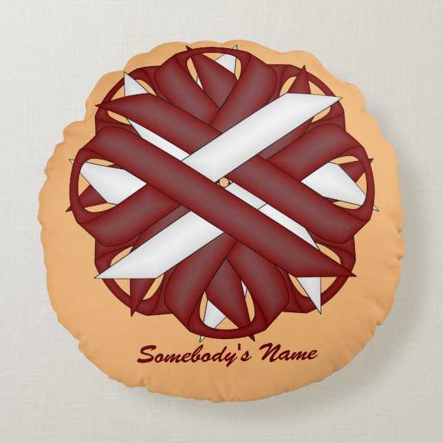 Burgundy-Ivory Flower Ribbon av Kenneth Yoncich Rund Kudde (Framsidan)